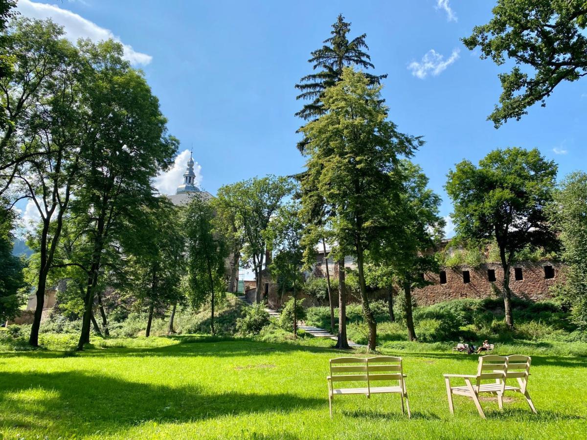 Zamek Sarny - Schloss Scharfeneck Клодзько Екстер'єр фото